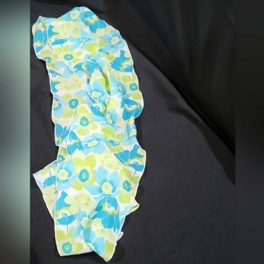 VINTAGE BLUE AND GREEN FLORAL SCARF